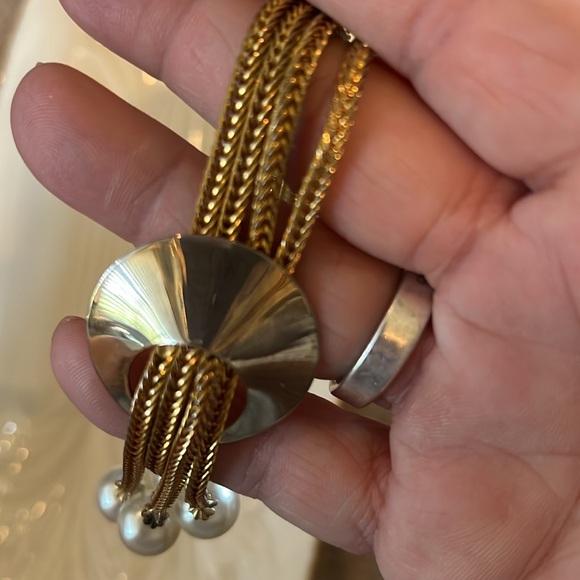 VTG - Gold tone pendant necklace with Pearl Accents - Picture 4 of 4